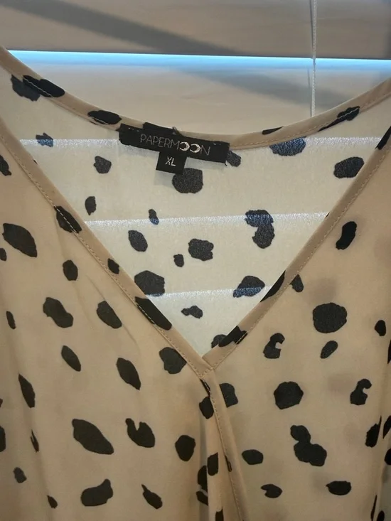 Papermoon Cream and Black Spotted Tie-Hem V-Neck Camisole - Picture 2 of 3
